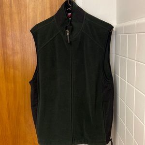 Izod performance vest.  Men’s medium